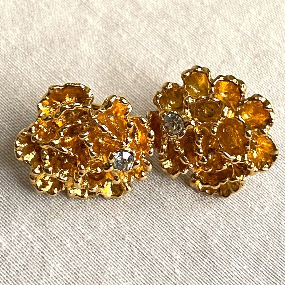 💎Avon Flower Earrings Gold Tone 3D Petals Single Clear Tiny Rhinestone